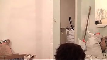 تشغيل عاهرة xxx الساخنة مع الأرداف كبيرة جدا الذين يستخدمون الزيت للحصول على قضيبه بداخلها