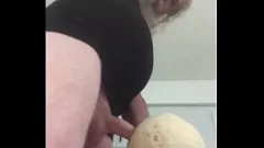 play Amatorii maturi se apropie și excitat cu cantaloupe